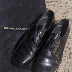 Pronto Uomo Glossy Black Oxfords